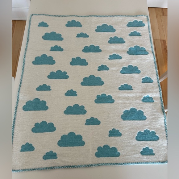 David Fussenegger Cloud Baby Blanket - Picture 2 of 4